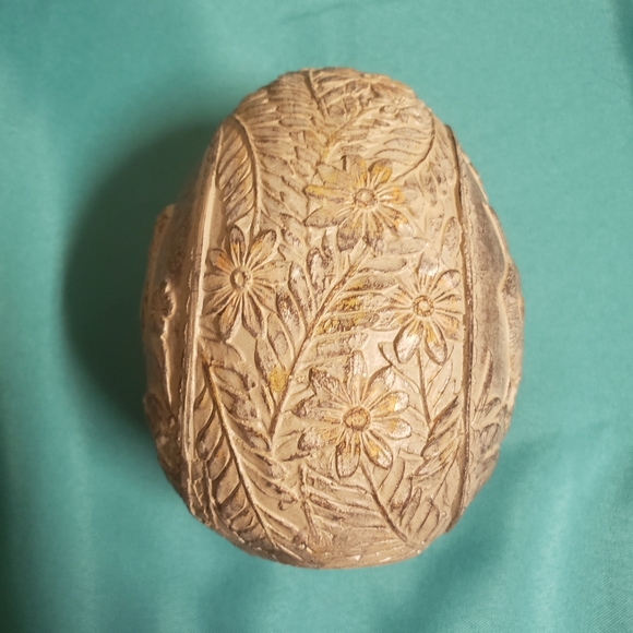 Vintage looking Egg with Bird - Picture 3 of 4